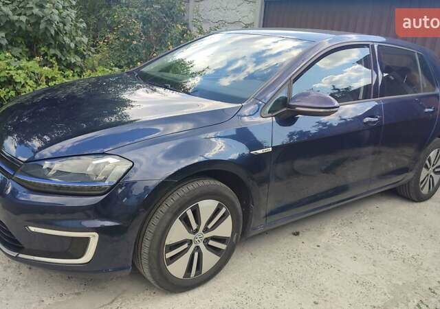 Синий Фольксваген e-Golf, объемом двигателя 0 л и пробегом 135 тыс. км за 9500 $, фото 2 на Automoto.ua