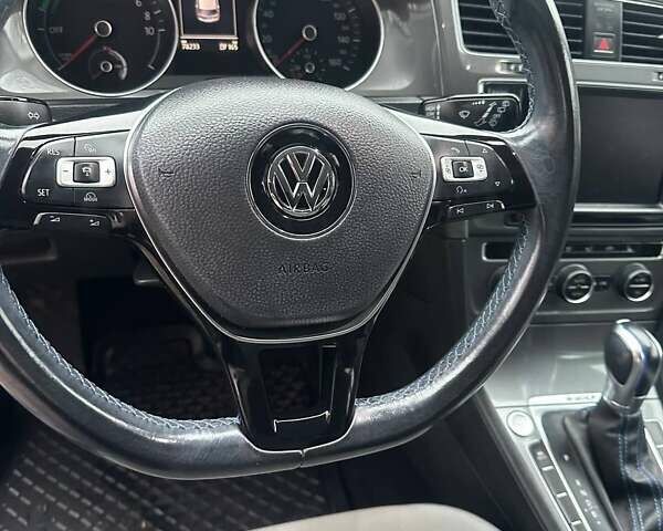 Синий Фольксваген e-Golf, объемом двигателя 0 л и пробегом 78 тыс. км за 10500 $, фото 14 на Automoto.ua