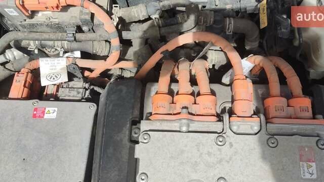 Синий Фольксваген e-Golf, объемом двигателя 0 л и пробегом 110 тыс. км за 8750 $, фото 9 на Automoto.ua