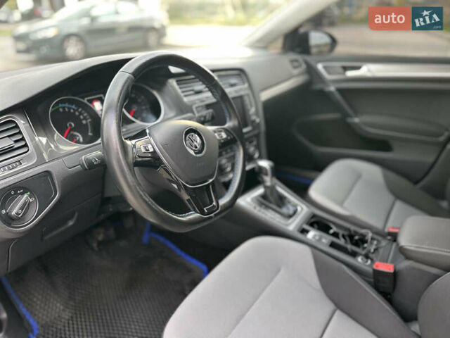 Синій Фольксваген e-Golf, об'ємом двигуна 0 л та пробігом 135 тис. км за 8200 $, фото 32 на Automoto.ua