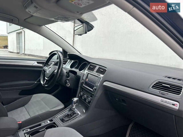 Синий Фольксваген e-Golf, объемом двигателя 0 л и пробегом 89 тыс. км за 8500 $, фото 13 на Automoto.ua