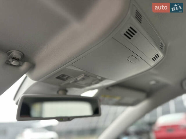 Синий Фольксваген e-Golf, объемом двигателя 0 л и пробегом 168 тыс. км за 7350 $, фото 68 на Automoto.ua