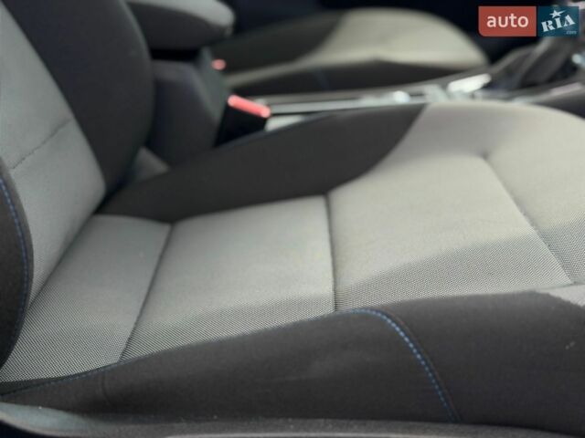 Синий Фольксваген e-Golf, объемом двигателя 0 л и пробегом 169 тыс. км за 7950 $, фото 16 на Automoto.ua