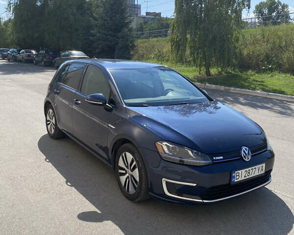 Синий Фольксваген e-Golf, объемом двигателя 0 л и пробегом 126 тыс. км за 10500 $, фото 2 на Automoto.ua