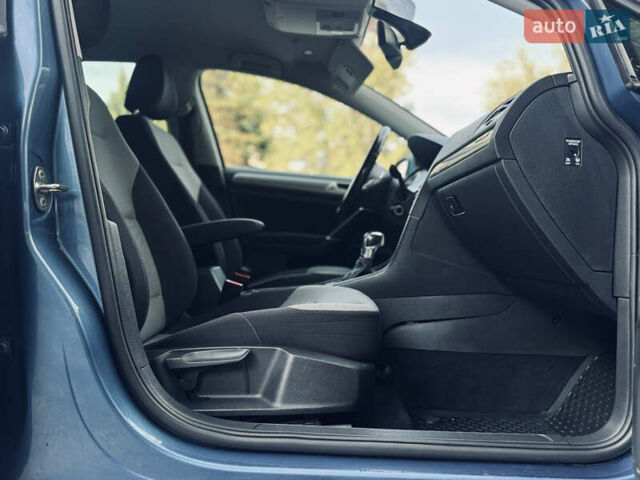 Синий Фольксваген e-Golf, объемом двигателя 0 л и пробегом 132 тыс. км за 9150 $, фото 17 на Automoto.ua