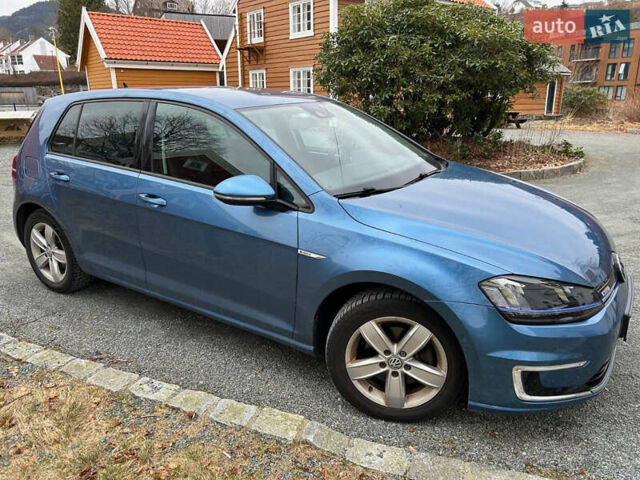 Синий Фольксваген e-Golf, объемом двигателя 0 л и пробегом 99 тыс. км за 9500 $, фото 82 на Automoto.ua