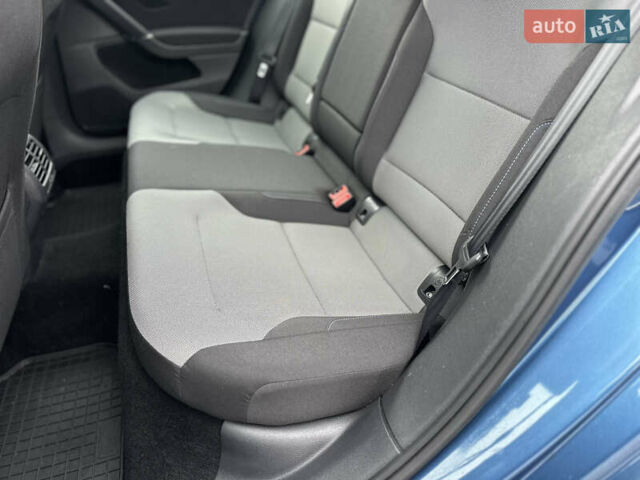 Синий Фольксваген e-Golf, объемом двигателя 0 л и пробегом 168 тыс. км за 7350 $, фото 79 на Automoto.ua