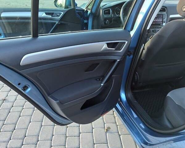 Синій Фольксваген e-Golf, об'ємом двигуна 0 л та пробігом 88 тис. км за 9750 $, фото 36 на Automoto.ua