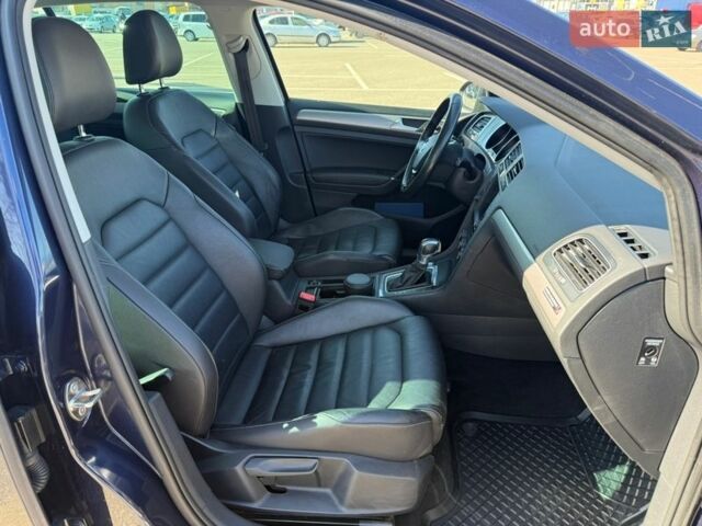 Синий Фольксваген e-Golf, объемом двигателя 0 л и пробегом 62 тыс. км за 9700 $, фото 9 на Automoto.ua