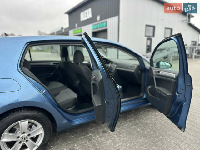 Синий Фольксваген e-Golf, объемом двигателя 0 л и пробегом 168 тыс. км за 7350 $, фото 98 на Automoto.ua