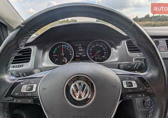 Синій Фольксваген e-Golf, об'ємом двигуна 0 л та пробігом 102 тис. км за 8700 $, фото 45 на Automoto.ua
