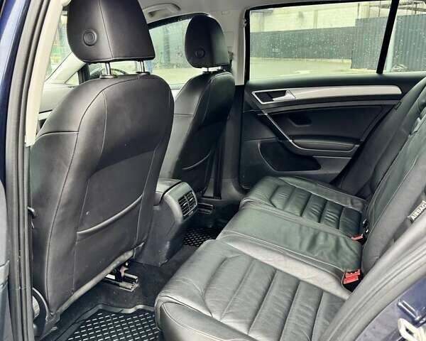 Синий Фольксваген e-Golf, объемом двигателя 0 л и пробегом 92 тыс. км за 9500 $, фото 13 на Automoto.ua