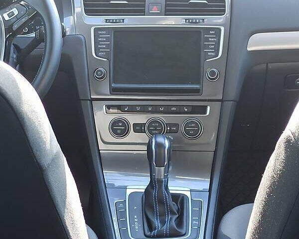 Синій Фольксваген e-Golf, об'ємом двигуна 0 л та пробігом 88 тис. км за 9750 $, фото 50 на Automoto.ua