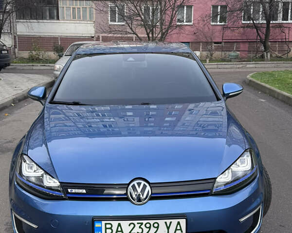 Синий Фольксваген e-Golf, объемом двигателя 0 л и пробегом 99 тыс. км за 9500 $, фото 3 на Automoto.ua