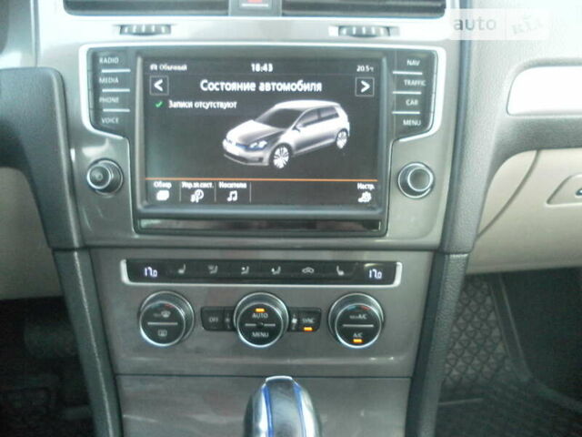 Синий Фольксваген e-Golf, объемом двигателя 0 л и пробегом 88 тыс. км за 9950 $, фото 28 на Automoto.ua