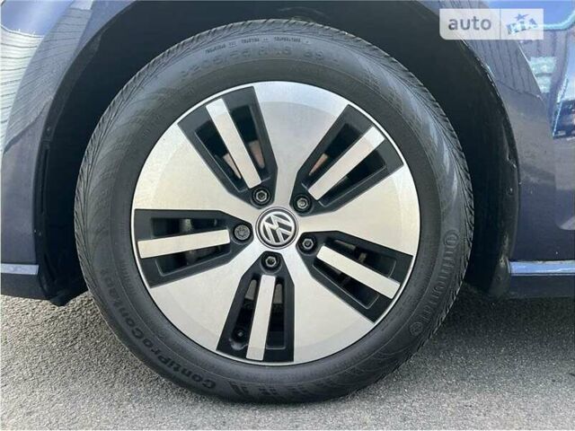 Синий Фольксваген e-Golf, объемом двигателя 0 л и пробегом 81 тыс. км за 2900 $, фото 18 на Automoto.ua