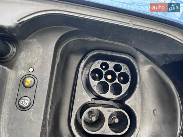 Синий Фольксваген e-Golf, объемом двигателя 0 л и пробегом 99 тыс. км за 9500 $, фото 77 на Automoto.ua