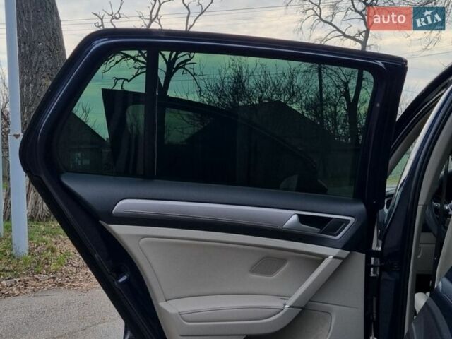 Синій Фольксваген e-Golf, об'ємом двигуна 0 л та пробігом 170 тис. км за 10500 $, фото 10 на Automoto.ua