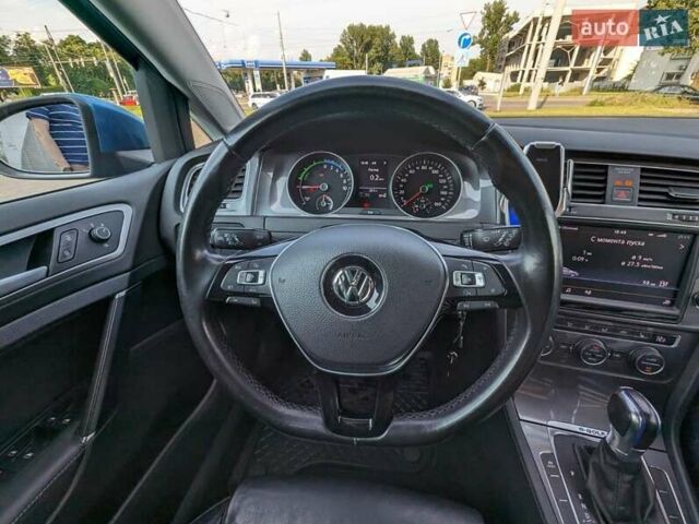 Синий Фольксваген e-Golf, объемом двигателя 0 л и пробегом 109 тыс. км за 11000 $, фото 18 на Automoto.ua