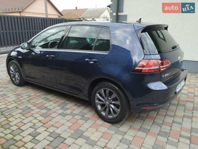 Синий Фольксваген e-Golf, объемом двигателя 0 л и пробегом 123 тыс. км за 8950 $, фото 6 на Automoto.ua