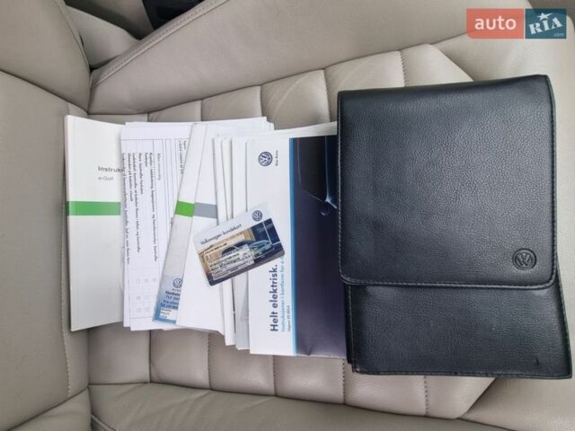 Синій Фольксваген e-Golf, об'ємом двигуна 0 л та пробігом 170 тис. км за 10500 $, фото 19 на Automoto.ua