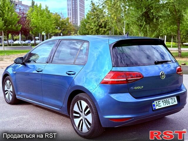 Синий Фольксваген e-Golf, объемом двигателя 0 л и пробегом 200 тыс. км за 9900 $, фото 3 на Automoto.ua