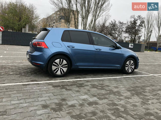Синий Фольксваген e-Golf, объемом двигателя 0 л и пробегом 117 тыс. км за 10600 $, фото 11 на Automoto.ua