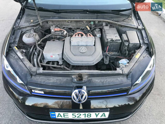 Синий Фольксваген e-Golf, объемом двигателя 0 л и пробегом 103 тыс. км за 8500 $, фото 10 на Automoto.ua