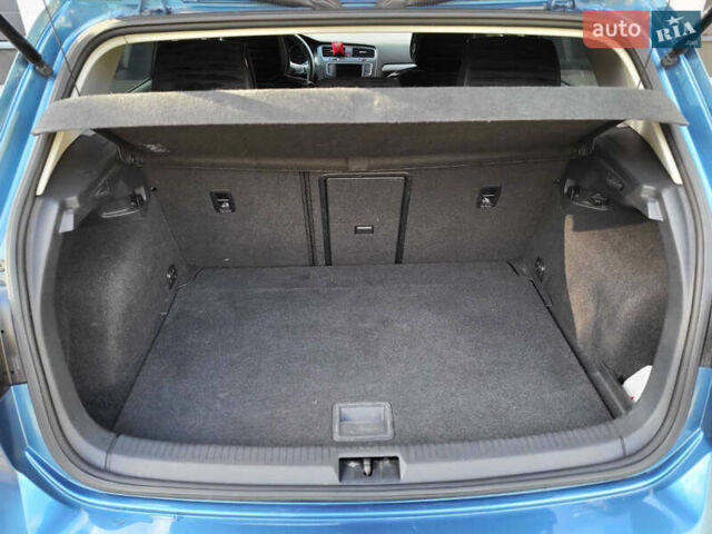 Синий Фольксваген e-Golf, объемом двигателя 0 л и пробегом 100 тыс. км за 8000 $, фото 25 на Automoto.ua