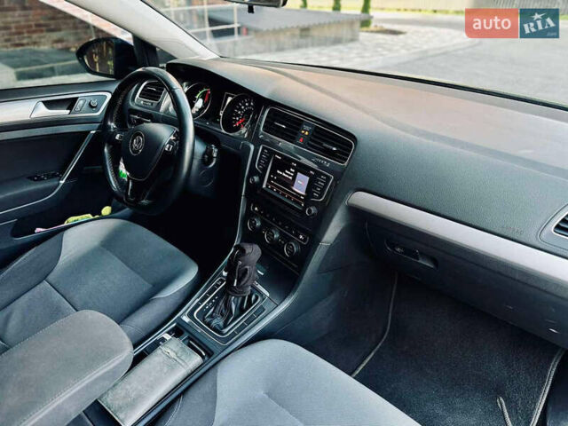 Синій Фольксваген e-Golf, об'ємом двигуна 0 л та пробігом 121 тис. км за 9900 $, фото 10 на Automoto.ua