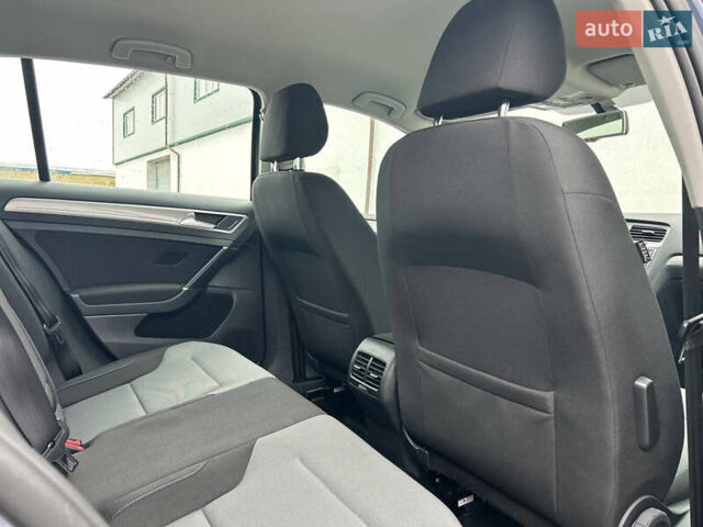 Синій Фольксваген e-Golf, об'ємом двигуна 0 л та пробігом 89 тис. км за 8000 $, фото 17 на Automoto.ua