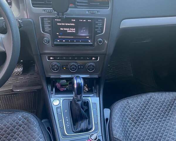 Синій Фольксваген e-Golf, об'ємом двигуна 0 л та пробігом 140 тис. км за 9500 $, фото 10 на Automoto.ua