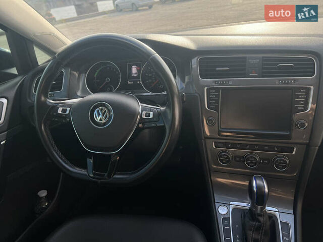 Синий Фольксваген e-Golf, объемом двигателя 0 л и пробегом 100 тыс. км за 8800 $, фото 20 на Automoto.ua