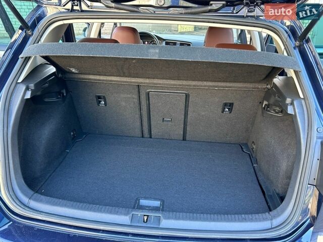 Синий Фольксваген e-Golf, объемом двигателя 0 л и пробегом 137 тыс. км за 10500 $, фото 14 на Automoto.ua