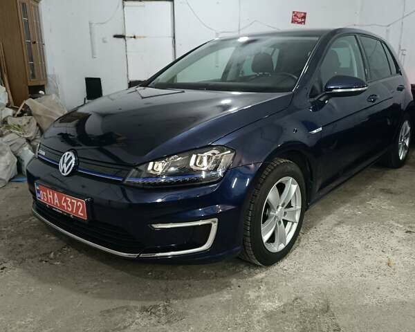 Синий Фольксваген e-Golf, объемом двигателя 0 л и пробегом 80 тыс. км за 8999 $, фото 1 на Automoto.ua