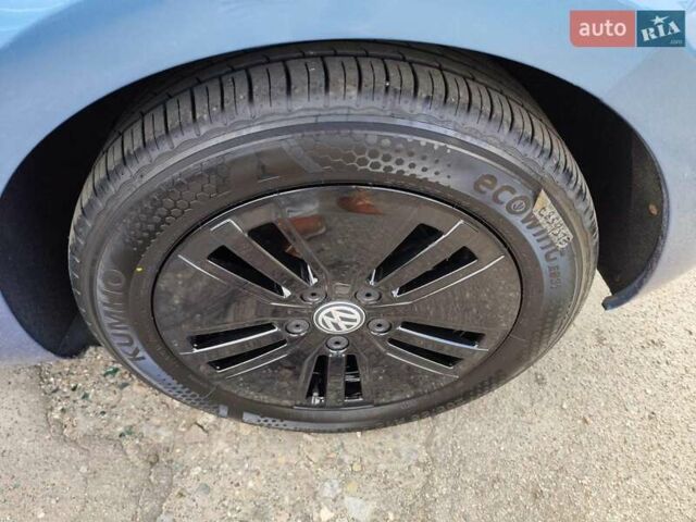 Синий Фольксваген e-Golf, объемом двигателя 0 л и пробегом 86 тыс. км за 10333 $, фото 29 на Automoto.ua