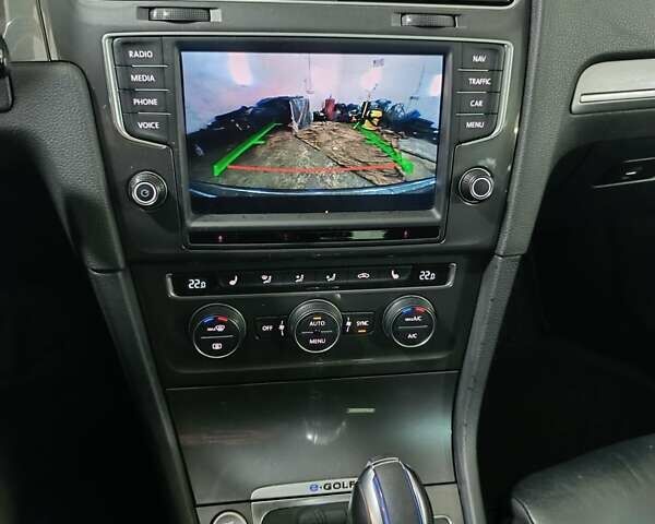 Синий Фольксваген e-Golf, объемом двигателя 0 л и пробегом 80 тыс. км за 8999 $, фото 86 на Automoto.ua