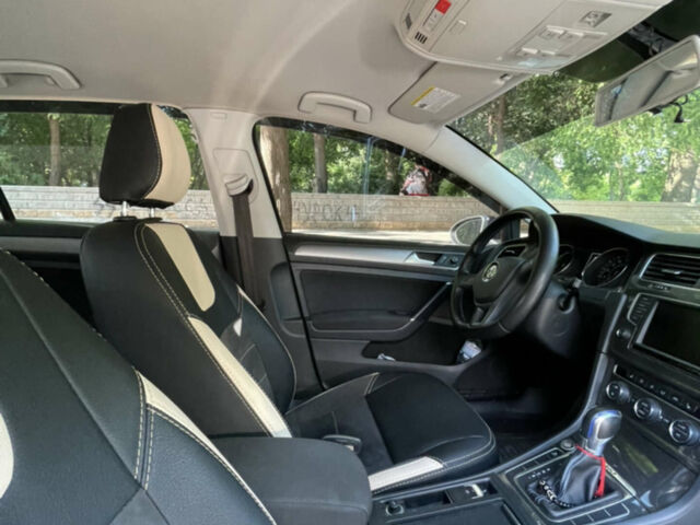 Синий Фольксваген e-Golf, объемом двигателя 0 л и пробегом 93 тыс. км за 9900 $, фото 16 на Automoto.ua