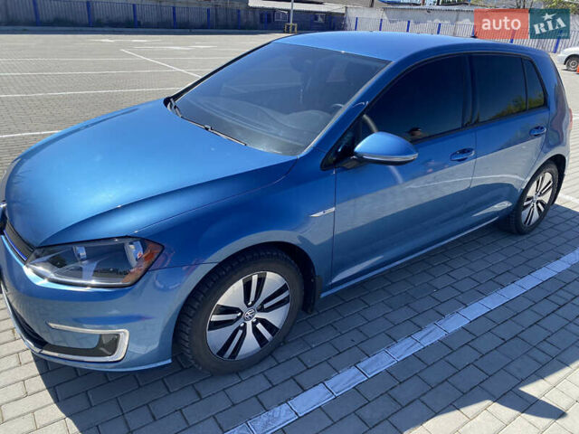 Синий Фольксваген e-Golf, объемом двигателя 0 л и пробегом 55 тыс. км за 14100 $, фото 8 на Automoto.ua