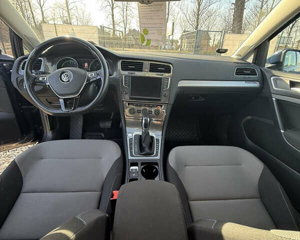 Синий Фольксваген e-Golf, объемом двигателя 0 л и пробегом 58 тыс. км за 9500 $, фото 13 на Automoto.ua