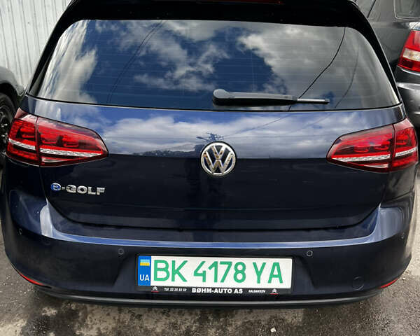 Синий Фольксваген e-Golf, объемом двигателя 0 л и пробегом 108 тыс. км за 9999 $, фото 6 на Automoto.ua