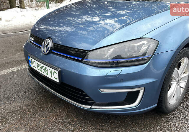 Синий Фольксваген e-Golf, объемом двигателя 0 л и пробегом 123 тыс. км за 9900 $, фото 13 на Automoto.ua