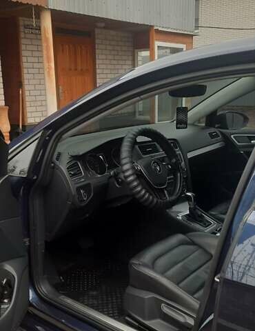 Синий Фольксваген e-Golf, объемом двигателя 0 л и пробегом 115 тыс. км за 10500 $, фото 6 на Automoto.ua