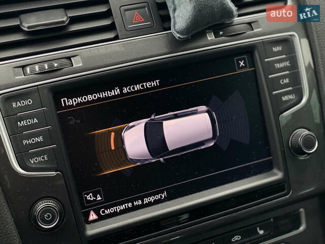 Синий Фольксваген e-Golf, объемом двигателя 0 л и пробегом 159 тыс. км за 7899 $, фото 35 на Automoto.ua