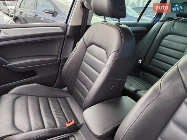 Синий Фольксваген e-Golf, объемом двигателя 0 л и пробегом 86 тыс. км за 10333 $, фото 42 на Automoto.ua