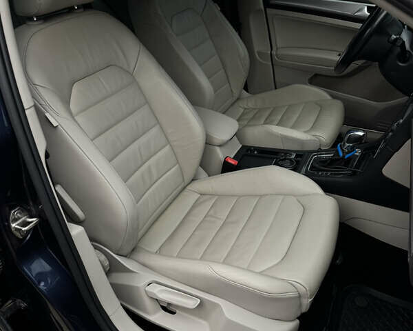 Синий Фольксваген e-Golf, объемом двигателя 0 л и пробегом 113 тыс. км за 8800 $, фото 16 на Automoto.ua