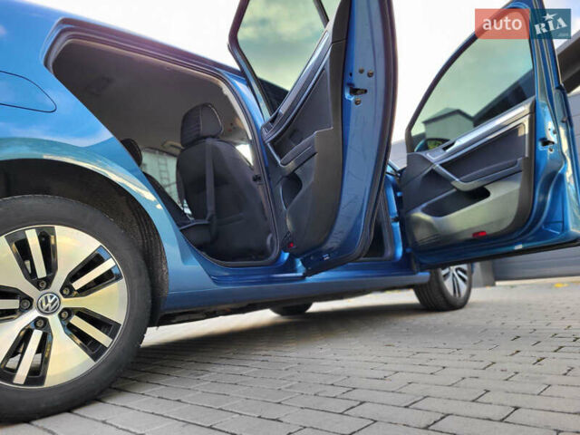 Синий Фольксваген e-Golf, объемом двигателя 0 л и пробегом 100 тыс. км за 8000 $, фото 17 на Automoto.ua