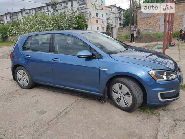 Синій Фольксваген e-Golf, об'ємом двигуна 0 л та пробігом 67 тис. км за 14500 $, фото 12 на Automoto.ua