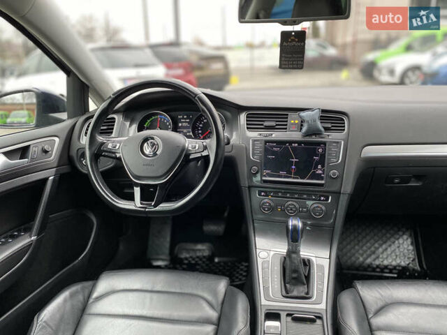 Синий Фольксваген e-Golf, объемом двигателя 0 л и пробегом 159 тыс. км за 7899 $, фото 44 на Automoto.ua