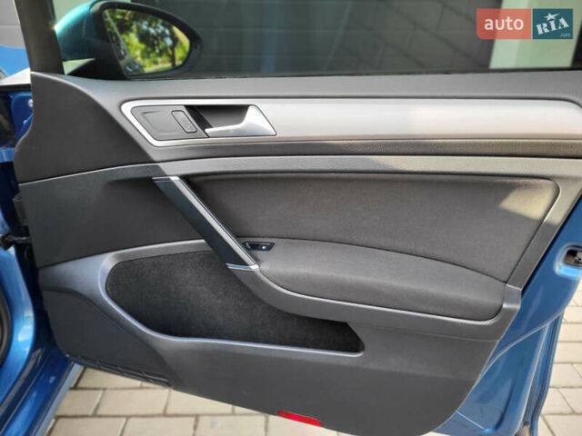 Синий Фольксваген e-Golf, объемом двигателя 0 л и пробегом 100 тыс. км за 8000 $, фото 28 на Automoto.ua